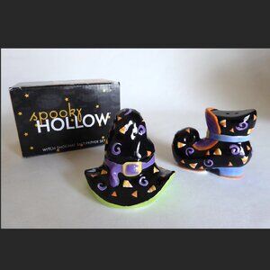 NEW 2003 SPOOKY HOLLOW WITCH HAT BOOT CERAMIC SALT PEPPER SHAKER SET